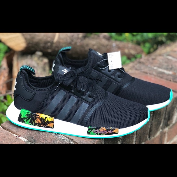 Meet your Posher, Tiffany - Picture 6 of 7